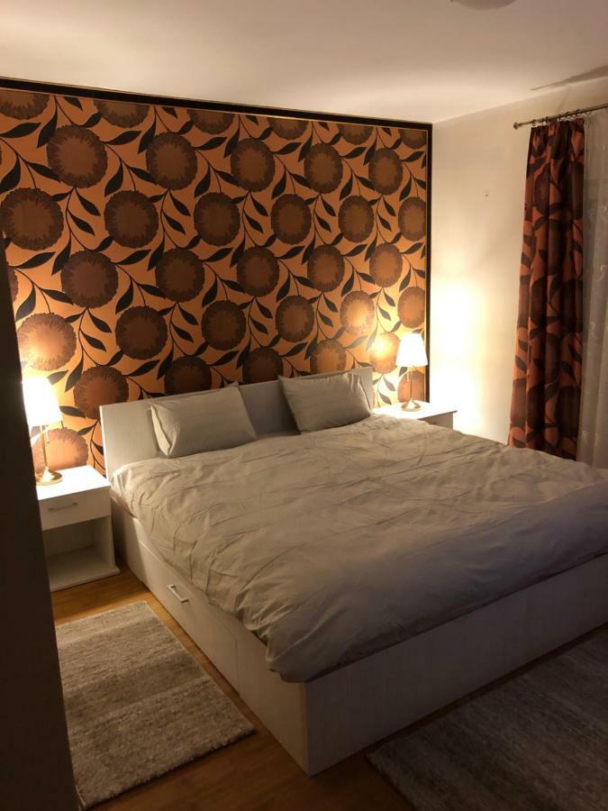 Ferienwohnung Apartament Antoaneta Rîşnov Exterior foto