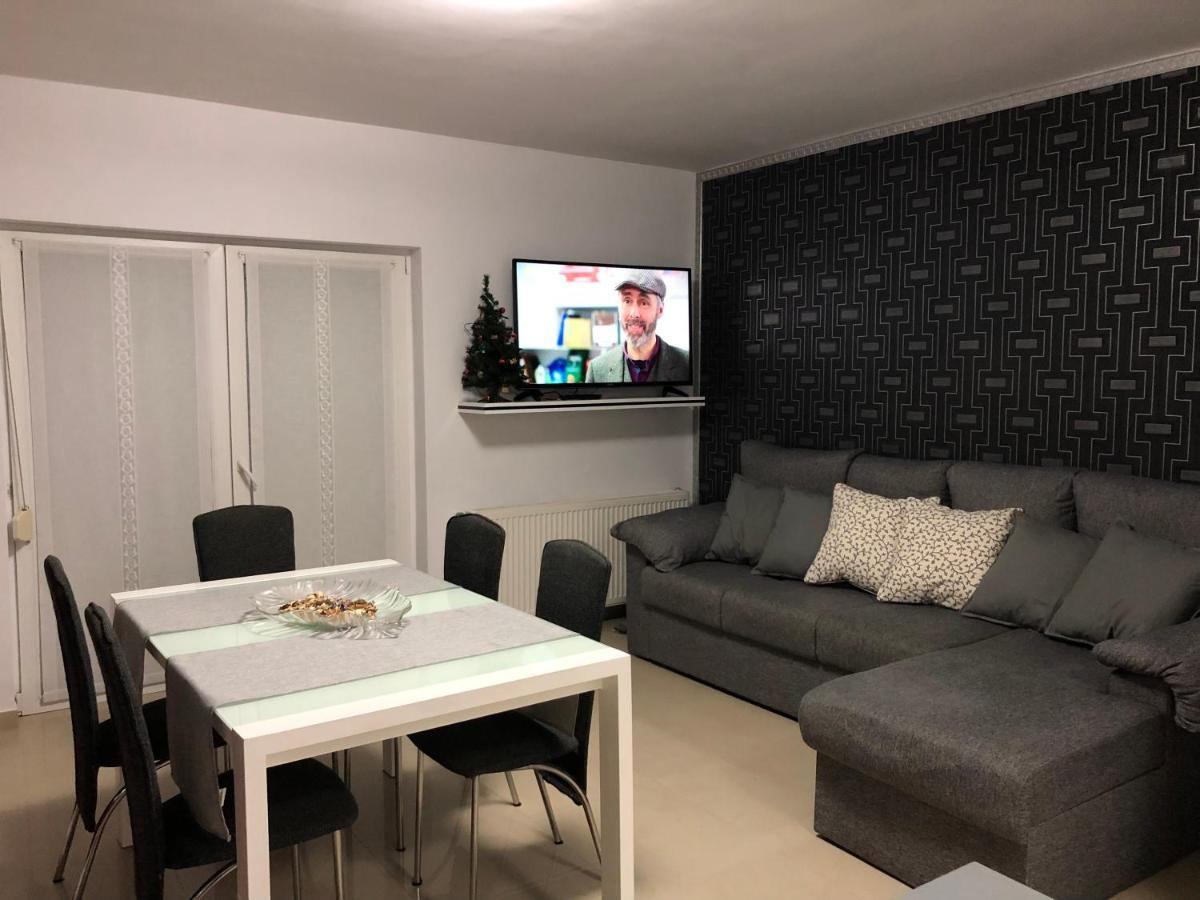 Ferienwohnung Apartament Antoaneta Rîşnov Exterior foto